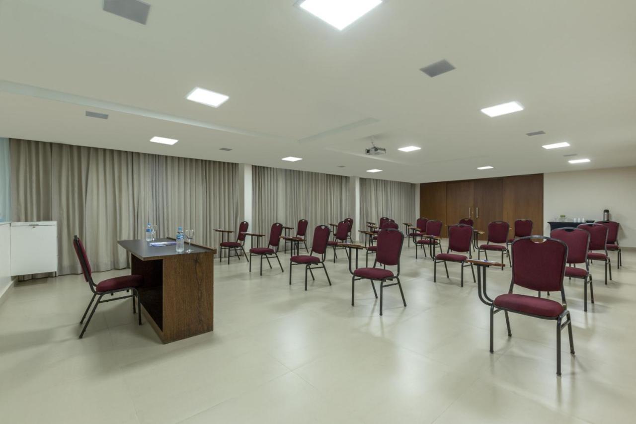 Sia Park Executive Hotel Candangolandia Экстерьер фото