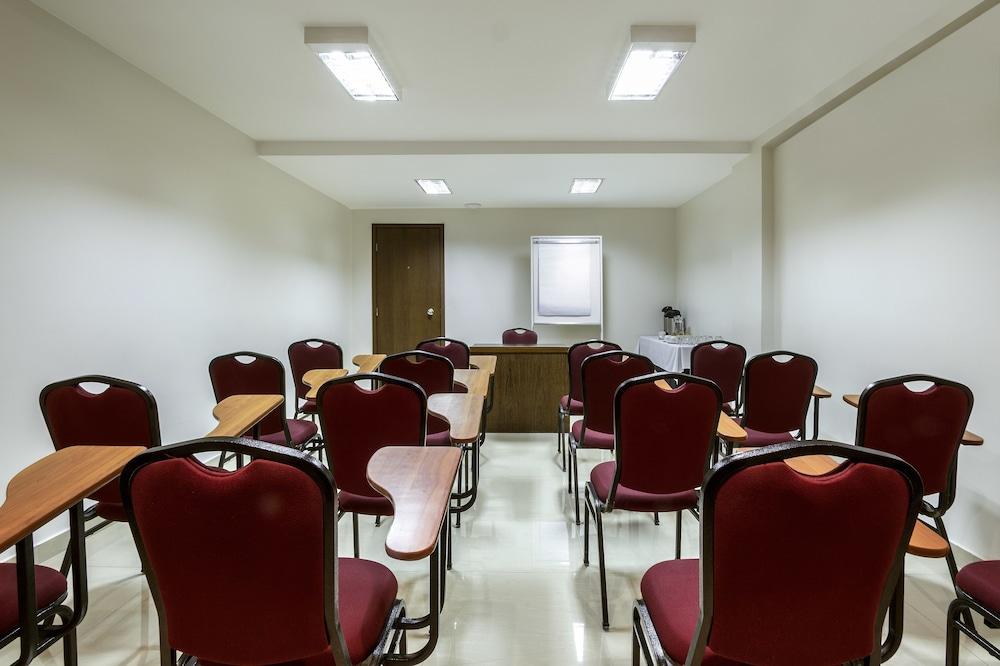 Sia Park Executive Hotel Candangolandia Экстерьер фото